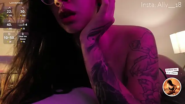 Snapshot of Ally_addams chatting on February 13, 2025, 9:41 am Ally addams online show from February 13, 2025, 9:41 am