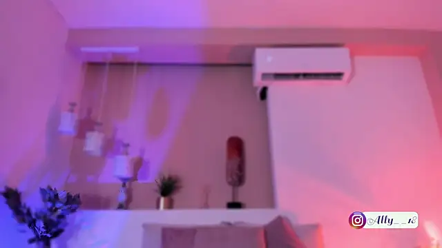 Snapshot of Ally_addams chatting on September 24, 2025, 5:00 am Ally addams online show from September 24, 2025, 5:00 am