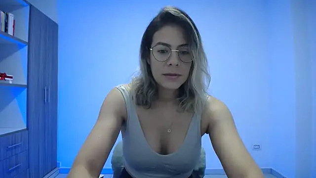 candydowson1 online show from March 10, 2026, 9:25 am