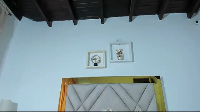 vahiolet fuentes online show from February 11, 2025, 10:18 pm