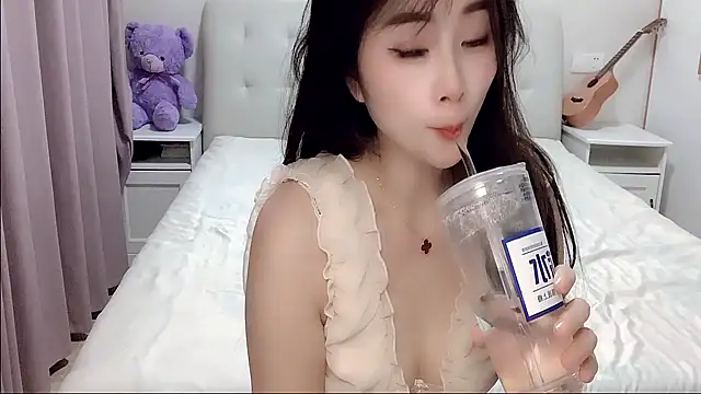 Snapshot of aisha123123 chatting on November 1, 2025, 2:52 pm aisha123123 online show from November 1, 2025, 2:52 pm