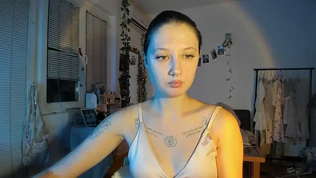 Jenny darling love online show from November 4, 2025, 8:19 pm