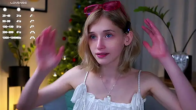 EdlinHargus online show from January 18, 2025, 12:13 am