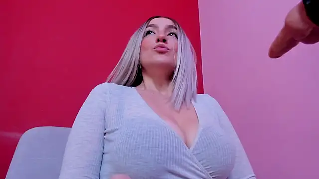 Kate bunny  online show from January 13, 2026, 11:48 am