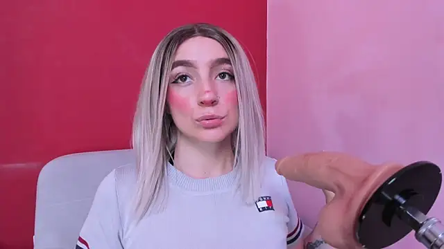 Kate bunny  online show from March 27, 2026, 11:21 am