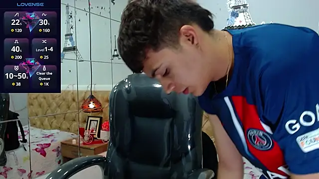 SkinnyBoy  online show from February 2, 2025, 6:42 pm