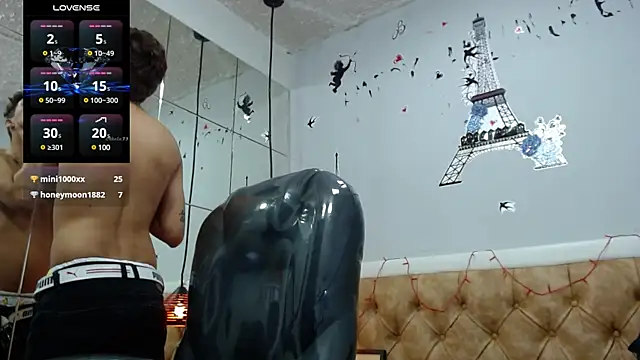 SkinnyBoy  online show from February 12, 2025, 6:40 pm