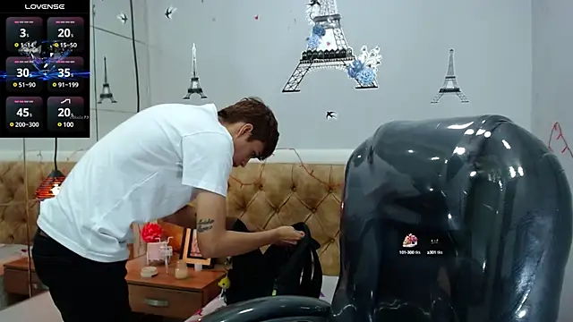 SkinnyBoy  online show from February 25, 2025, 12:24 pm