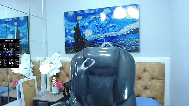 SkinnyBoy  online show from September 21, 2025, 1:02 pm