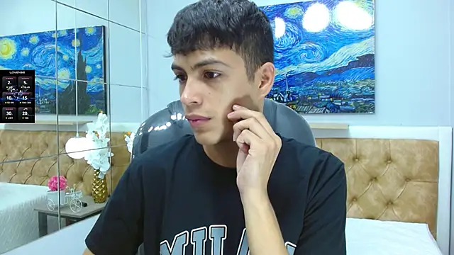 SkinnyBoy  online show from October 22, 2025, 12:38 pm