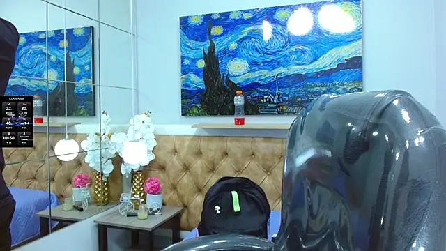 SkinnyBoy  online show from October 29, 2025, 12:51 pm