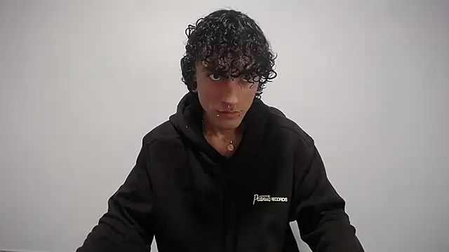 present the magic online show from February 8, 2025, 9:25 pm