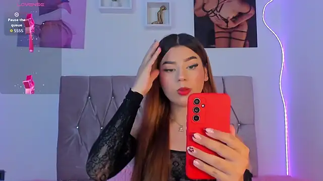 Snapshot of Ashley_piinkk_ chatting on December 1, 2025, 5:34 am Ashley piinkk online show from December 1, 2025, 5:34 am