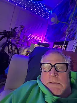 Mimmoromeo1973 online show from February 3, 2026, 4:54 am