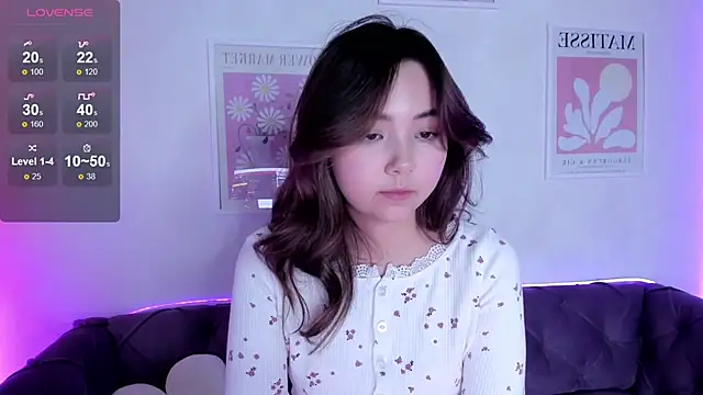 Fluffy Rose online show from February 11, 2025, 12:16 pm