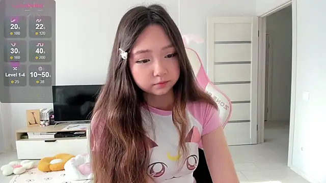 Snapshot of Fluffy_Rose chatting on June 16, 2026, 1:08 am Fluffy Rose online show from June 16, 2026, 1:08 am