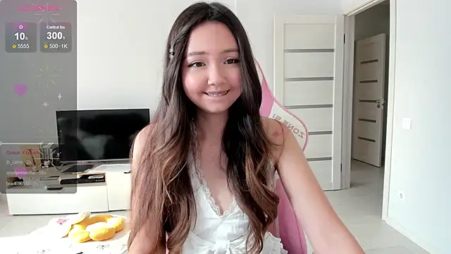 Snapshot of Fluffy_Rose chatting on July 23, 2026, 1:58 am Fluffy Rose online show from July 23, 2026, 1:58 am