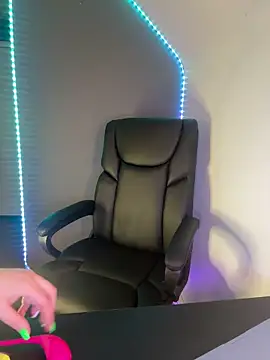 Vanilla-Cakebaum online show from March 6, 2026, 11:45 pm