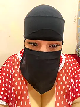 Snapshot of mari_layali chatting on November 15, 2025, 1:07 pm mari layali online show from November 15, 2025, 1:07 pm