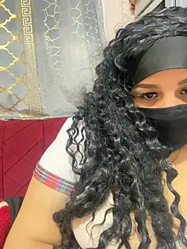 Snapshot of mari_layali chatting on November 17, 2025, 11:49 am mari layali online show from November 17, 2025, 11:49 am