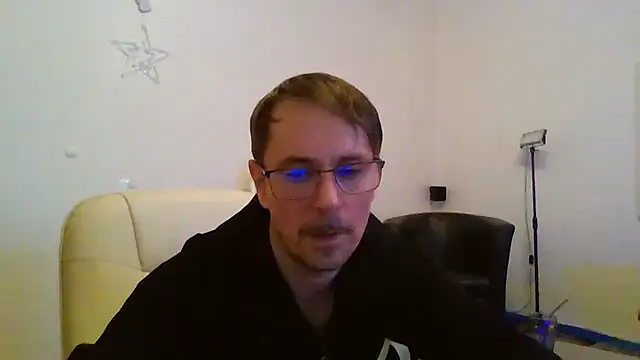 Snapshot of Minm666 chatting on December 23, 2024, 11:49 pm Minm666 online show from December 23, 2024, 11:49 pm