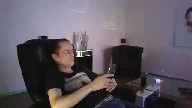 Snapshot of Minm666 chatting on March 2, 2025, 10:16 pm Minm666 online show from March 2, 2025, 10:16 pm