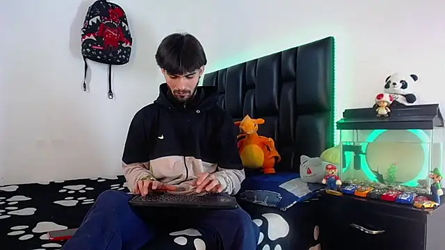 Brutal Sex Fucking online show from July 17, 2026, 12:45 pm
