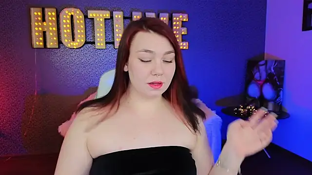 Lilumytrend online show from February 13, 2025, 12:21 pm