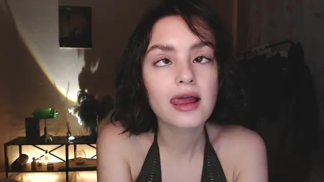 Snapshot of CuteRuby99 chatting on October 10, 2025, 2:05 pm CuteRuby99 online show from October 10, 2025, 2:05 pm