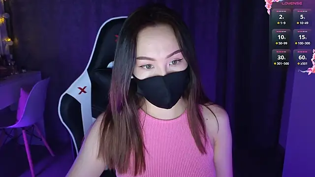 Snapshot of malady_ chatting on January 2, 2025, 5:18 pm malady online show from January 2, 2025, 5:18 pm