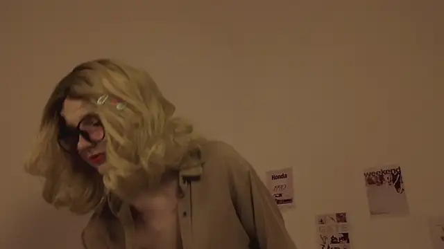 MariMaddison online show from March 2, 2025, 7:23 pm