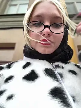 Milkyy wway online show from December 7, 2024, 7:38 am