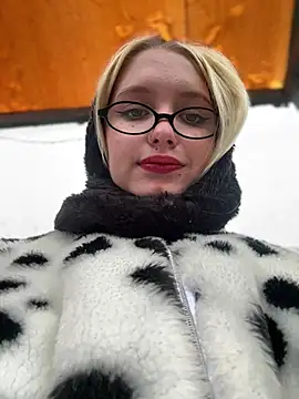 Milkyy wway online show from December 7, 2024, 10:45 am