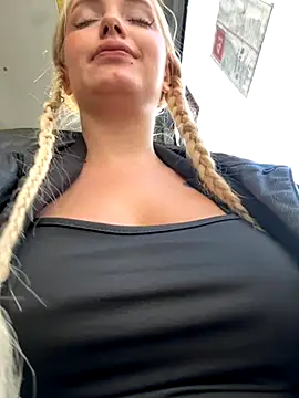 Milkyy wway online show from October 7, 2025, 12:13 pm