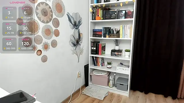 CrissNight online show from September 12, 2025, 8:03 am