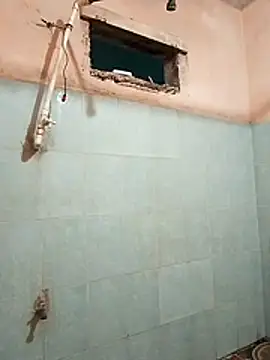 Roysitobebe  online show from October 25, 2025, 9:09 pm