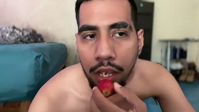 EnriquePersian197 online show from January 19, 2025, 3:21 pm