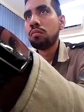 EnriquePersian197 online show from January 23, 2025, 2:17 pm