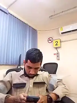 EnriquePersian197 online show from January 30, 2025, 1:53 pm