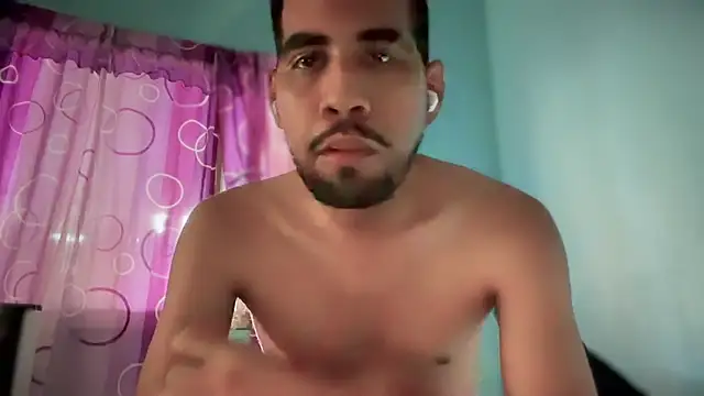 EnriquePersian197 online show from February 18, 2025, 4:48 pm