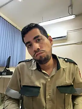 EnriquePersian197 online show from March 5, 2025, 1:31 am