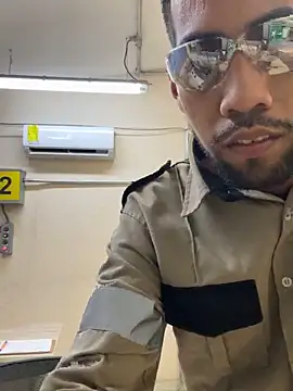 EnriquePersian197 online show from September 23, 2025, 1:30 am