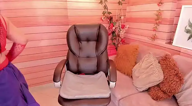 marien thomson  online show from February 9, 2025, 2:17 am