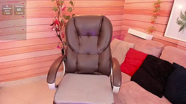 marien thomson  online show from March 21, 2025, 3:22 am