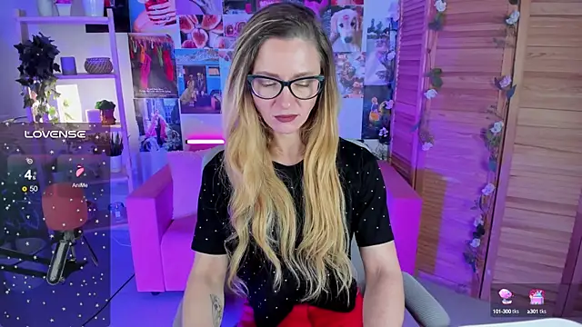 LadyIzabel online show from December 22, 2024, 8:38 am