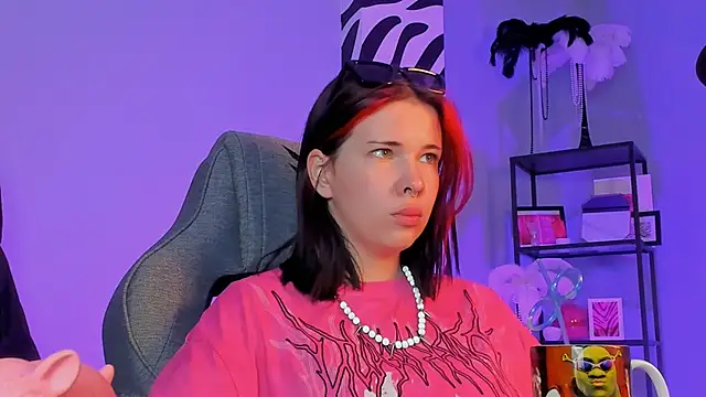 AliceSunday online show from September 25, 2025, 5:00 am