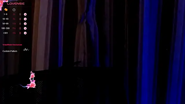 Snapshot of Laura_Bess chatting on March 29, 2026, 2:44 am Laura Bess online show from March 29, 2026, 2:44 am