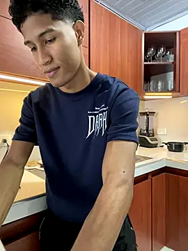 Masterikee online show from September 22, 2025, 3:47 pm