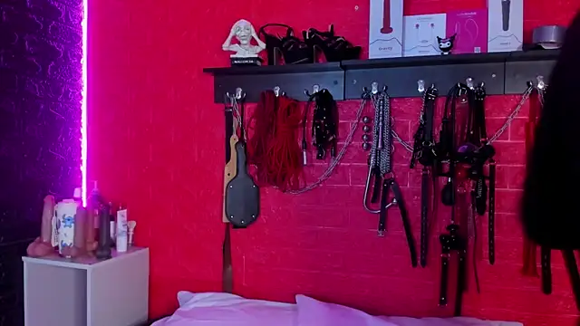 Snapshot of sarita_moller chatting on March 16, 2026, 2:28 am sarita moller online show from March 16, 2026, 2:28 am