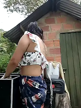 Hellen Alex online show from December 4, 2024, 3:21 pm